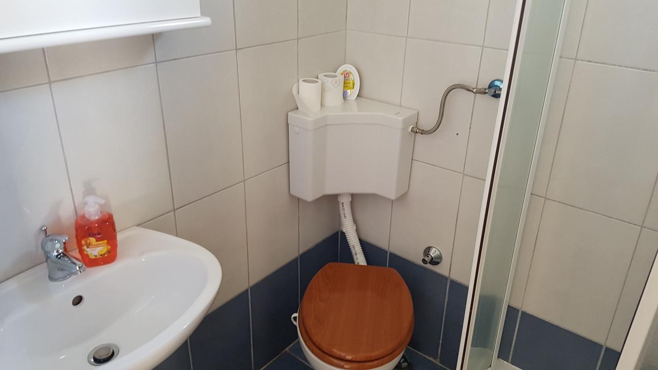 Ecio Apartman *